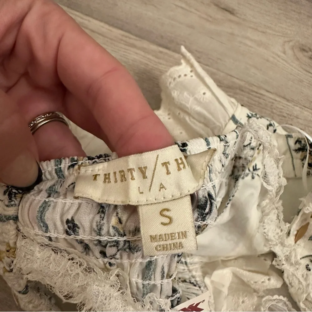 NWT Thirty Thirty Floral Embroidered Lace Trim Top